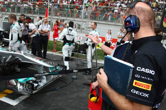 Adrian-Newey-GP-Indien-2011-fotoshowImage-45d586a0-548260.jpg