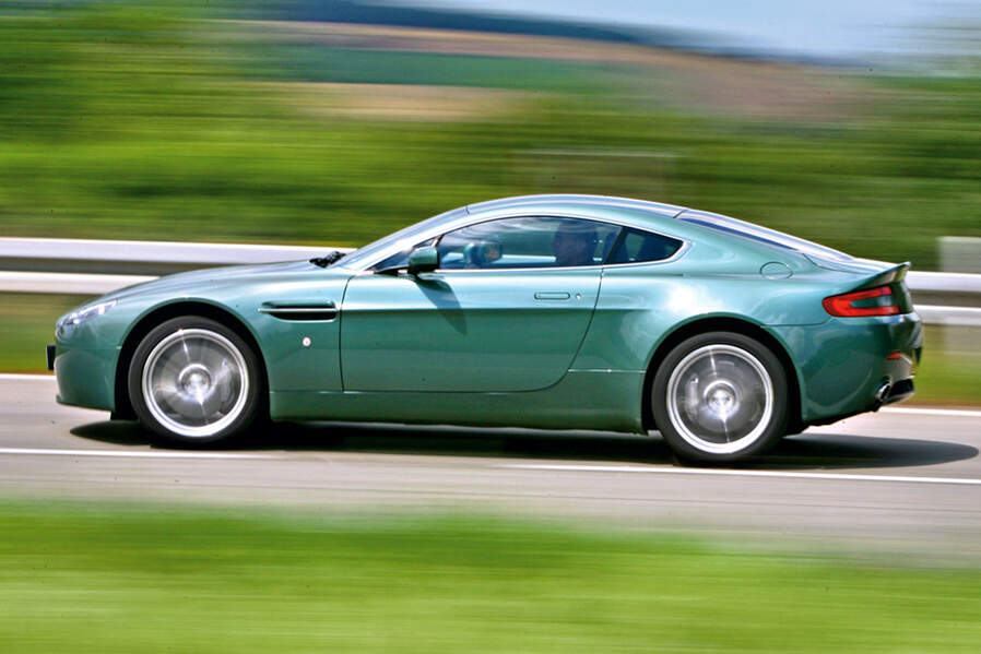 Aston Martin 8 Vantage