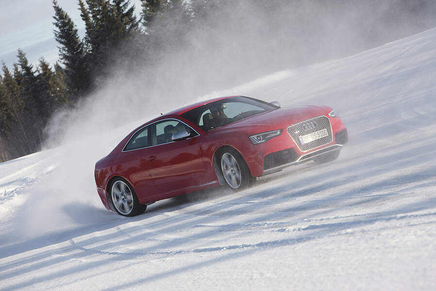 Audi RS5, Front