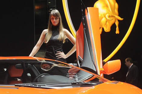 Autosalon Genf Girls Hostessen