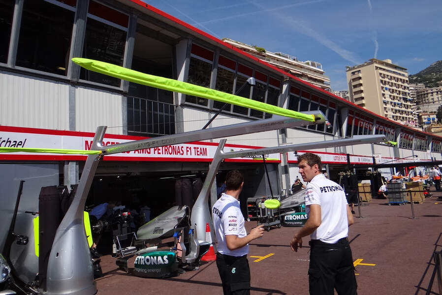 Boxengasse-GP-Monaco-23-Mai-2012-19-fotoshowImageNew-d86826ad-598069.jpg