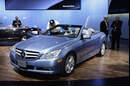 Das neue Mercedes E-Klasse Cabrio debütiert in Detroit.