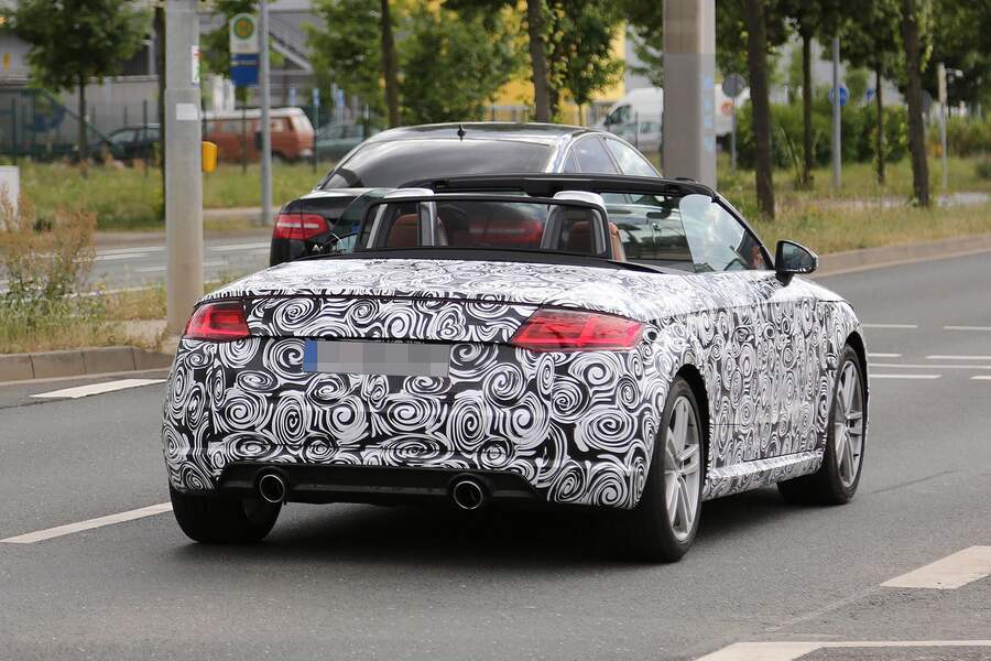 Erlkoenig-Audi-TT-Roadster-fotoshowBigImage-d42d1962-786535.jpg