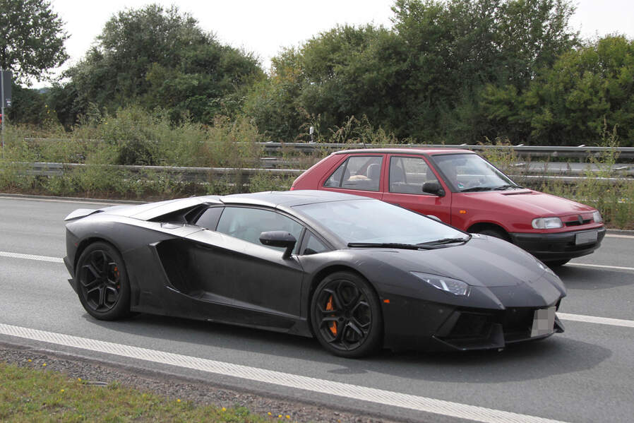 Erlkönig Lamborghini Aventador Roadster