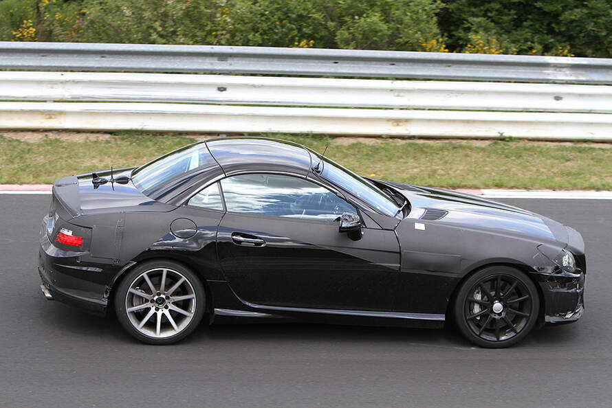 Erlkoenig-Mercedes-SLK-AMG-c890x594-ffffff-C-df2436b9-500852.jpg