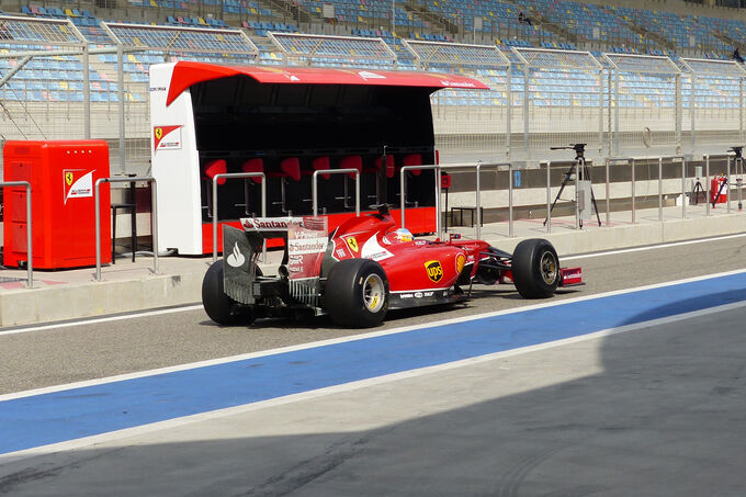 [Imagen: Fernando-Alonso-Ferrari-Formel-1-Test-Ba...758291.jpg]