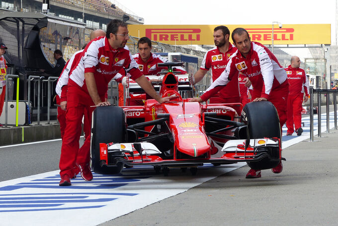 Ferrari-Formel-1-GP-China-Shanghai-10-April-2015-fotoshowImage-66817126-856308.jpg