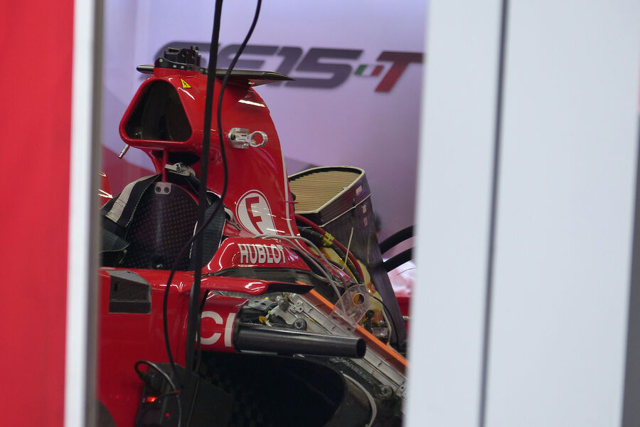 [Imagen: Ferrari-Formel-1-GP-Russland-Sochi-Mittw...900513.jpg]