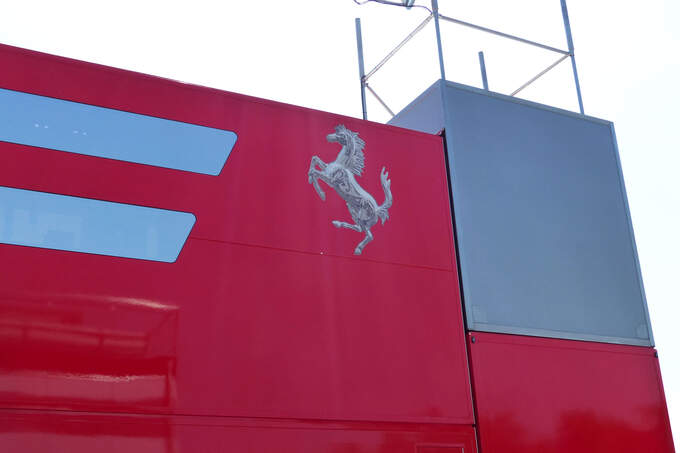 Ferrari-Motorhome-GP-Spanien-2015-Barcelona-fotoshowImage-63b58672-862098.jpg