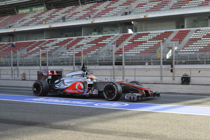 Formel-1-Test-Barcelona-21-2-2012-Lewis-Hamilton-McLaren-fotoshowImage-899bc046-571530.jpg