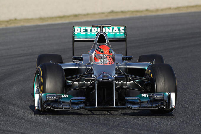 Formel-1-Test-Barcelona-21-2-2012-Michael-Schumacher-Mercedes-GP-fotoshowImage-8e6d3021-571629.jpg