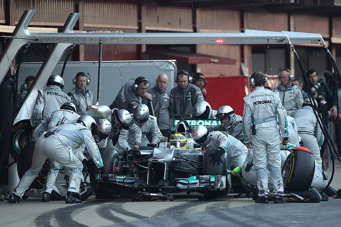 Formel-1-Test-Barcelona-24-2-2012-Nico-Rosberg-Mercedes-GP-fotoshowImage-49b166ef-572865.jpg
