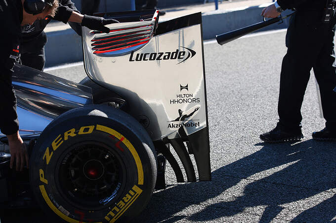 Formel-1-Test-Jerez-7-2-2012-Jenson-Button-McLaren-fotoshowImage-8d474416-568774.jpg