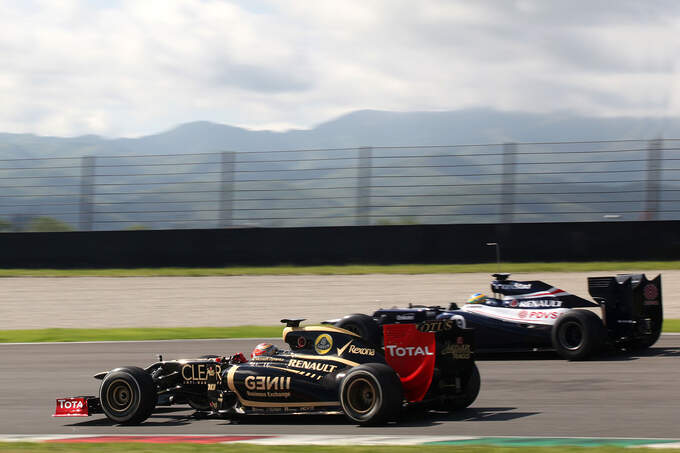 Formel-1-Test-Mugello-02-05-2012-Romain-Grosjean-Lotus-Renault-GP-Bruno-Senna-Williams-13-fotoshowImage-472f3ff6-591328.jpg