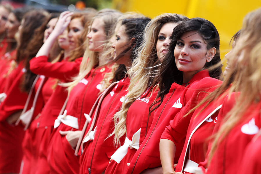 Girls-Formel-1-GP-Spanien-11-Mai-2013-19-fotoshowImageNew-8869f594-682368.jpg