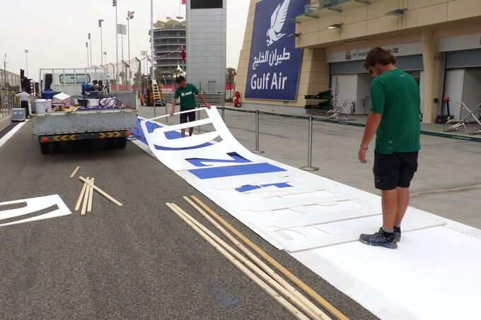 Impressionen-Formel-1-GP-Bahrain-Sakhir-3-April-2014-fotoshowImage-d1482af9-769262.jpg