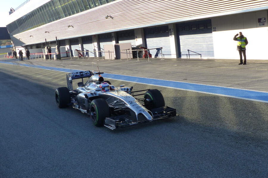 Jenson-Button-McLaren-Formel-1-Jerez-Test-30-Januar-2014-fotoshowBigImage-89b1beee-751854.jpg