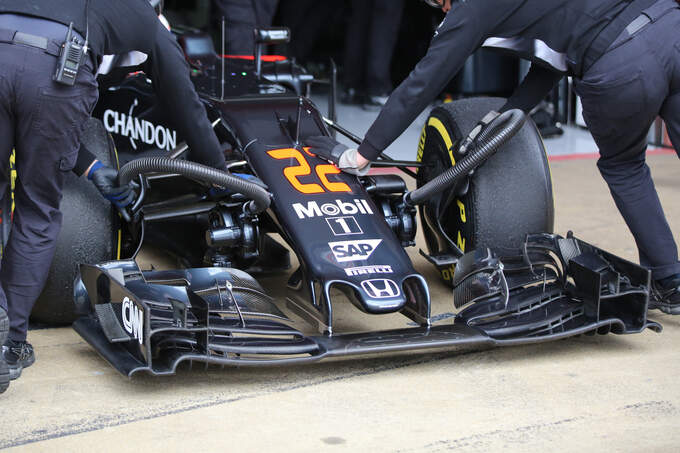 Jenson Button - McLaren - Formel 1 - Test - Barcelona - 2. März 2016