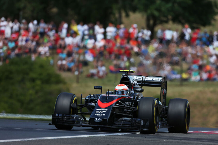 [Imagen: Jenson-Button-McLaren-Honda-GP-Ungarn-Bu...885232.jpg]