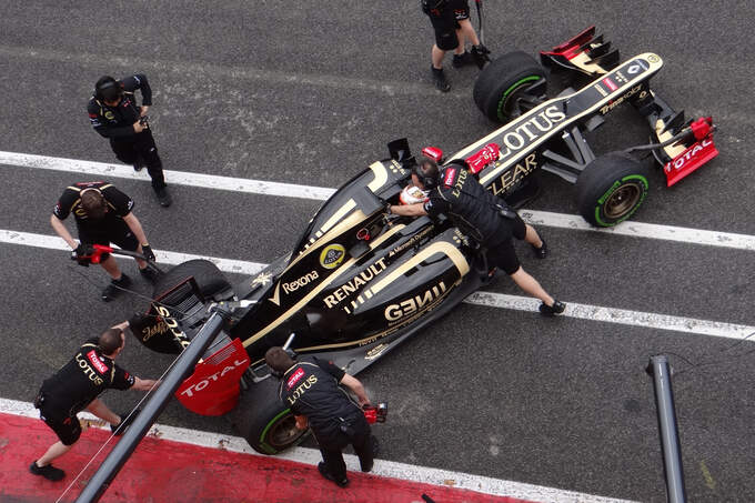 Jerome-D-Ambrosio-Lotus-Formel-1-Test-Mugello-1-Mai-2012-13-fotoshowImage-8d7c1cf1-591042.jpg