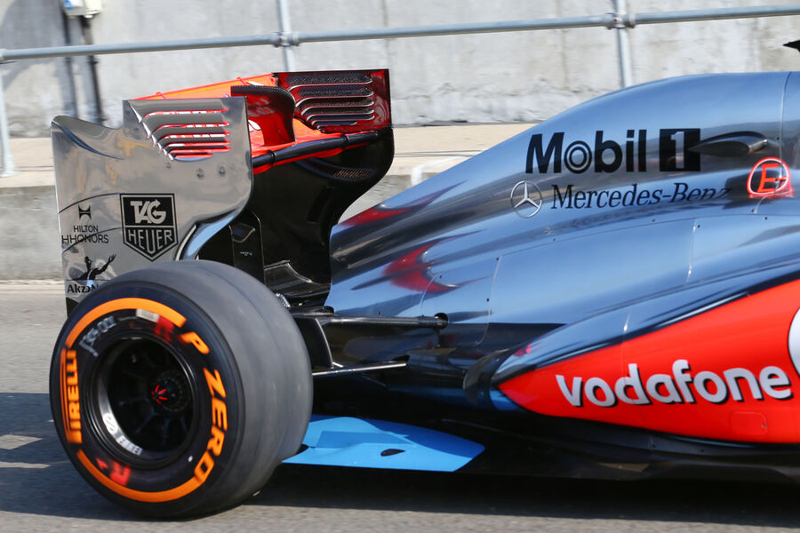[Imagen: Kevin-Magnussen-McLaren-Young-Driver-Tes...704013.jpg]