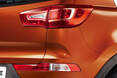 Schlitzförmige Leuchten dominieren das Heck. Kia Sportage