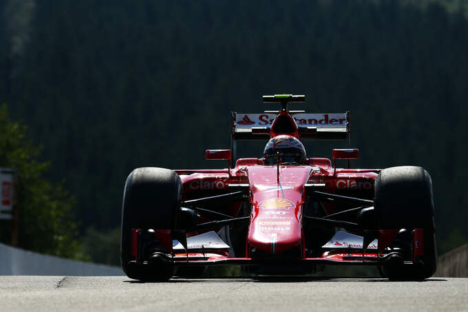 Kimi-Raeikkoenen-Ferrari-Formel-1-GP-Belgien-Spa-Francorchamps-21-August-2015-fotoshowImage-cfbfe831-889827.jpg