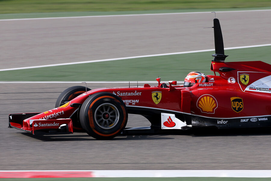 Kimi-Raeikkoenen-Ferrari-Formel-1-Test-Bahrain-27-Februar-2014-fotoshowBigImage-81d5b30-758089.jpg