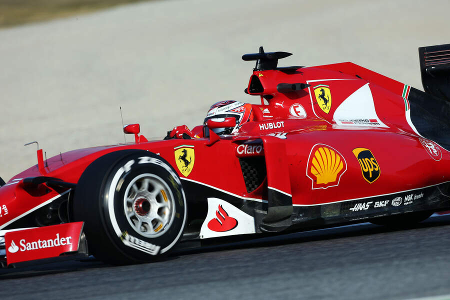 Kimi-Raeikkoenen-Ferrari-Formel-1-Test-Barcelona-19-Februar-2015-fotoshowBigImage-cfa737a1-844978.jpg