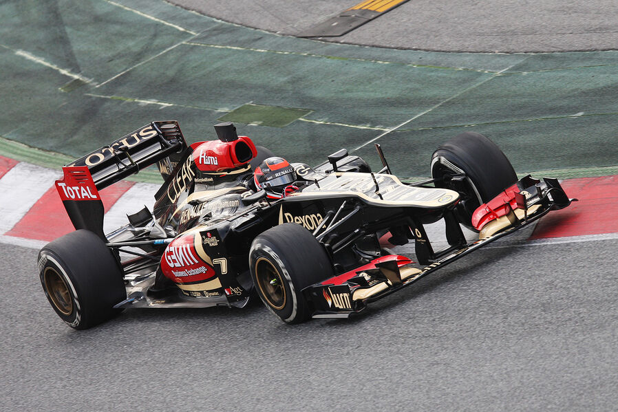 Kimi-Raikkonen-Lotus-Renault-GP-Formel-1-Test-Barcelona-19-2-2013-19-fotoshowImageNew-d130cc33-662253.jpg