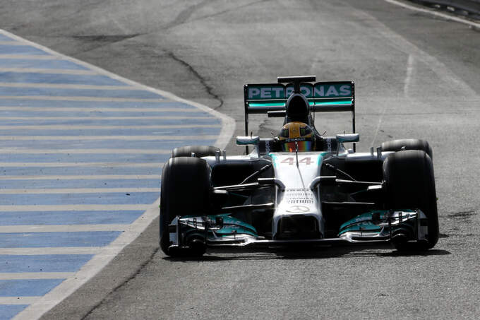 Lewis-Hamilton-Mercedes-Formel-1-Jerez-Test-28-Januar-2014-fotoshowImage-85028e92-751181.jpg