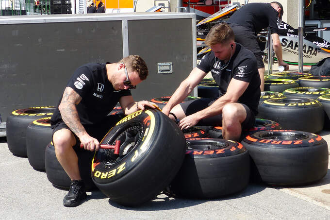 McLaren-Formel-1-GP-Kanada-Montreal-3-Juni-2015-fotoshowImage-64682339-870199.jpg