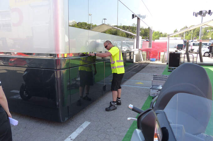 McLaren-Honda-Motorhome-GP-Spanien-2015-Barcelona-fotoshowImage-9392c88a-862111.jpg