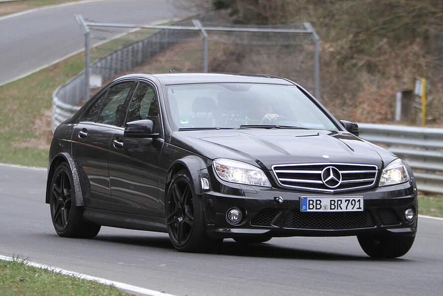 Mercedes-C-Klasse-Black-Series-Erlkoenig-c890x594-ffffff-C-4dceb4-472904.jpg