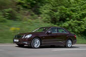 Mercedes E 350, Seitenansicht, Fahrt
