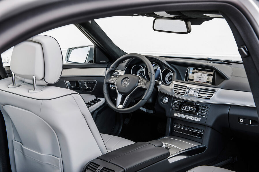 Mercedes-E-Klasse-Facelift-2013-Innenraum-Cockpit-19-fotoshowImageNew-d746917-650042.jpg