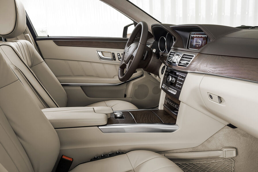 Mercedes-E-Klasse-Facelift-2013-Innenraum-Cockpit-19-fotoshowImageNew-d9c8aa56-650026.jpg
