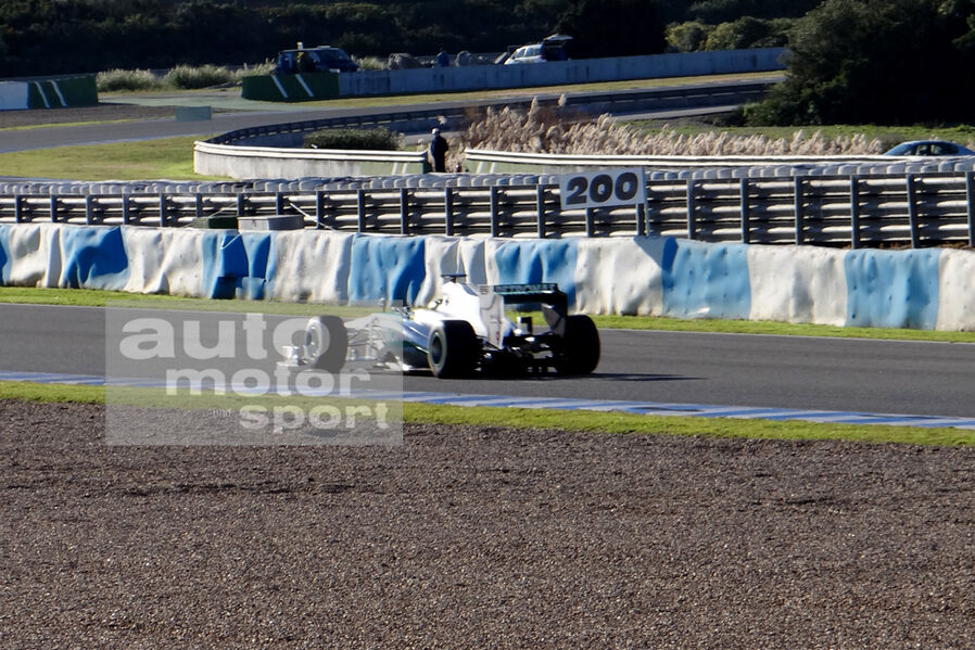 [Imagen: Mercedes-F1-AMG-W04-19-fotoshowImageNew-...658600.jpg]