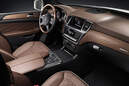 Mercedes M-Klasse, Cockpit