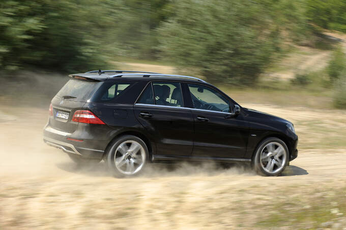 Mercedes-ML-fotoshowImage-429a9534-515759.jpg