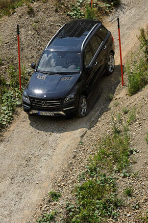Mercedes-ML-fotoshowImage-884ef3db-515769.jpg