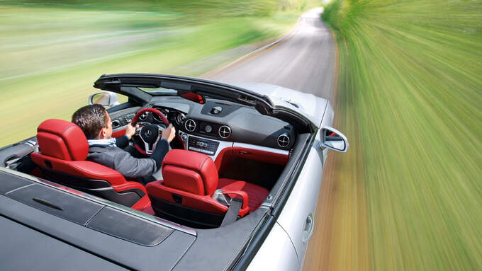 Mercedes SL 350, Draufsicht, Cockpit