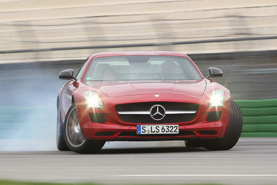 Mercedes SLS AMG