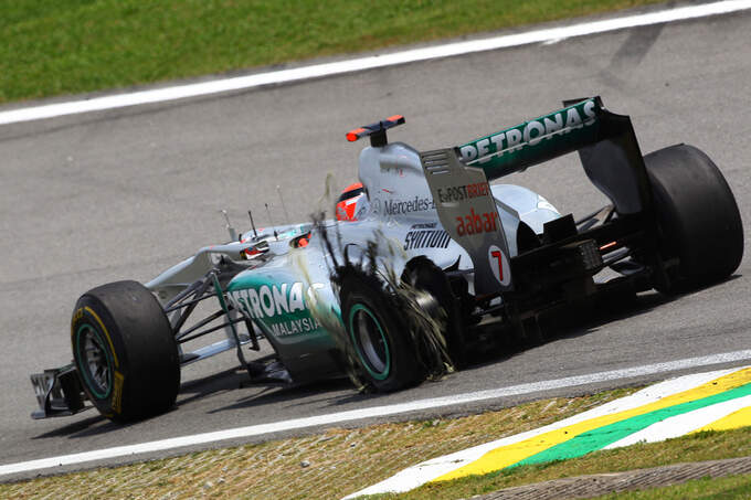 Michael-Schumacher-GP-Brasilien-2011-fotoshowImage-d231c378-555647.jpg