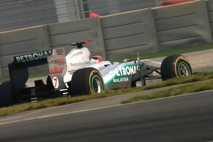 Michael-Schumacher-GP-Indien-Training-28-10-2011-fotoshowImage-4ac31092-547771.jpg