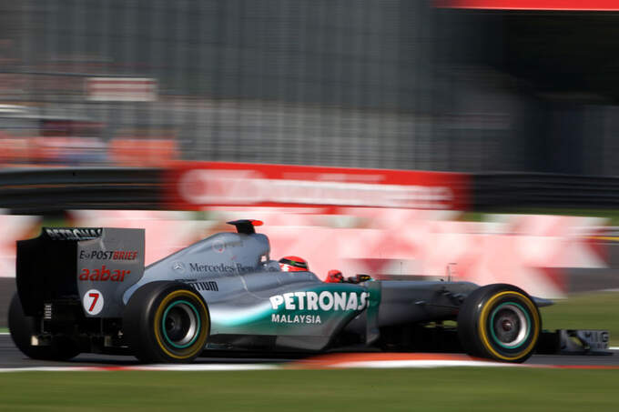 Michael-Schumacher-GP-Italien-Monza-10-September-2011-fotoshowImage-81d04b27-532453.jpg