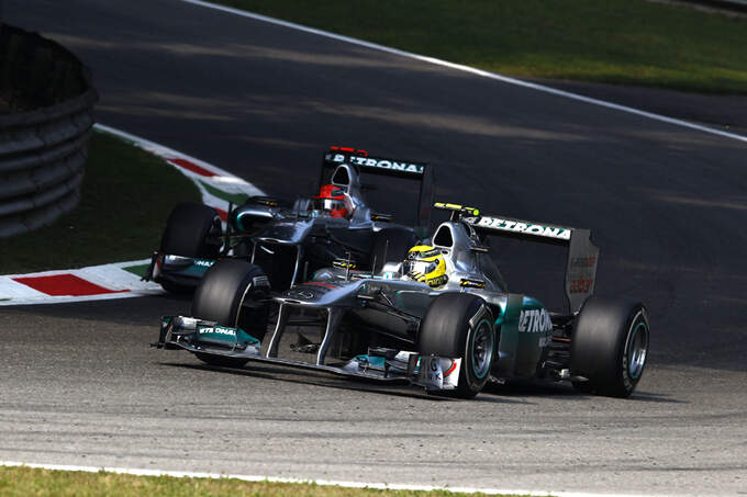 Nico-Rosberg-2012-Mercedes-GP-fotoshowImage-dc1ff72e-563692.jpg