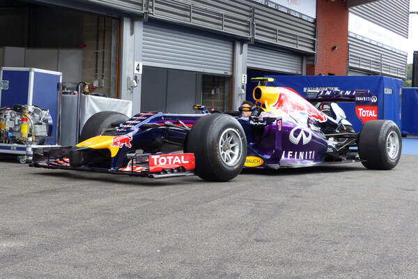 Red-Bull-Formel-1-GP-Belgien-Spa-Francorchamps-20-August-2014-fotoshowmobile-47c10307-802684.jpg