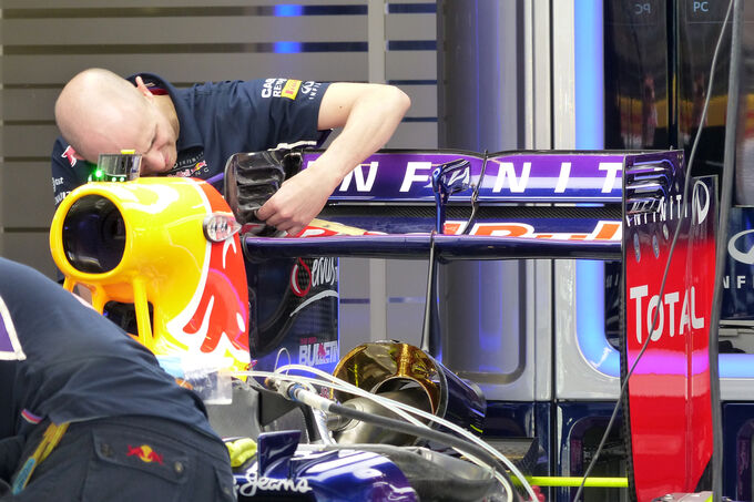 Red-Bull-Formel-1-GP-Spanien-Barcelona-8-Mai-2014-fotoshowImage-d67394c7-777179.jpg