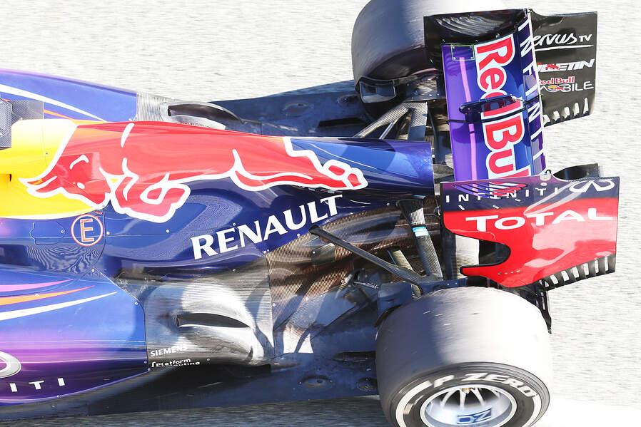 Red-Bull-Formel-1-Test-Jerez-7-2-2013-19-fotoshowImageNew-423bf23c-659786.jpg